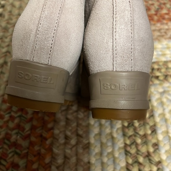 Sorel Taupe Evie Chelsea Wedge Ankle Bootie size 7 - Picture 11 of 14